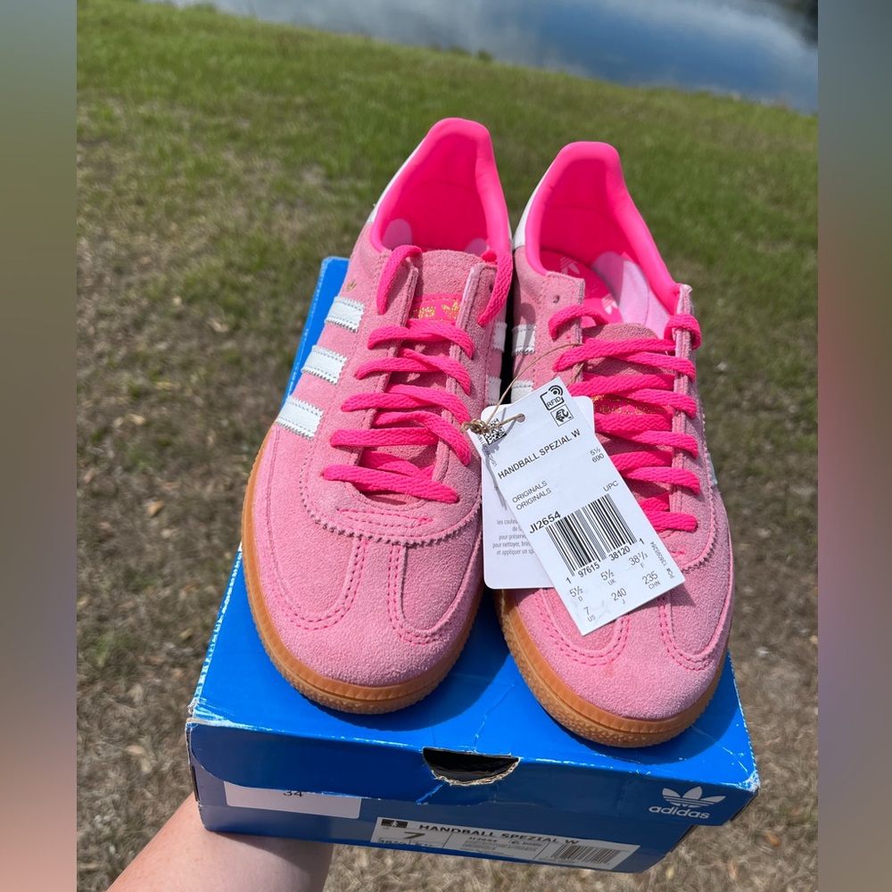 NWT Adidas Handball Spezial Womans Sneaker Size 7 in Pink - Picture 5 of 10